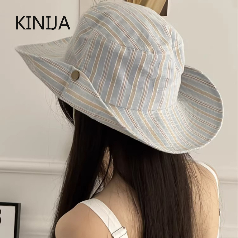 قبعة دلو نسائية مخططة بتصميم ك - مراجعة Travel Accessories Kmart وسعره